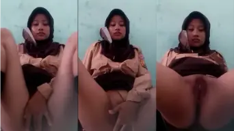 Bocil Pake Seragam Pramuka, Ngocok Di Kelas Sampe Basah