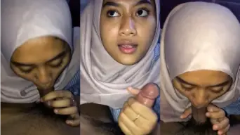 Jilbab Ngesot Kontol Sampe Dalem, Mentok Di Tenggorokan.