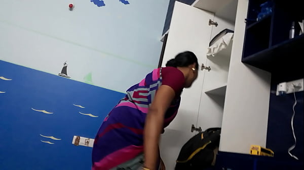 Mba Desi Baru, Pake Rok Mini, Langsung Bikin Panas