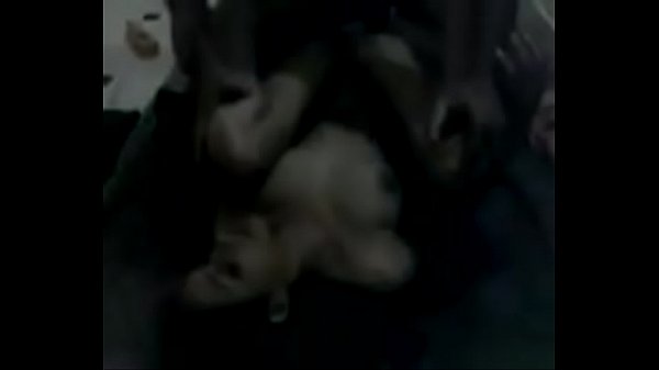 Pasangan Seksi India Bikin Video Mesum, Cek Lebih Hot Di Desi-scandals.com