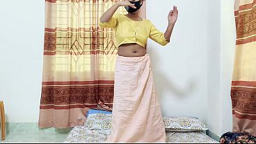 Gadis Desi Menggoyang Panas Dan Nikmati Tarian Seksi