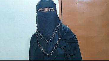 Video Mesum Istri Cantik Berhijab Si Bos India Lagi Digenjot Habis-habisan Di Rumahku