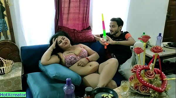 Ulang Tahun Bhabhi Panas India, Ngentot Bareng Pacar Remaja!