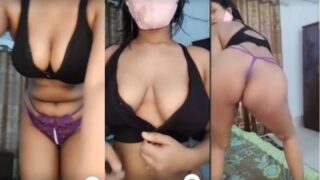 Gadis Desi Telanjang Goyang-goyang Panas Biar Menang Game Online