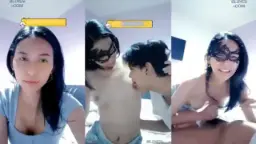 Jeslyn Nyepong Pacar, Bibirnya Nempel Basah Sambil Jari-jarinya Main Di Pinggang.