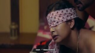 Tonton Seri Web India: Istri Ditutup Matanya, Suami Main Gila-gilaan Di Ranjang