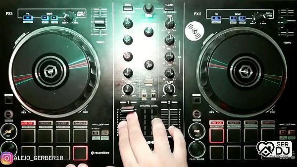 Live Set Dj Alejo Gerber, Ngewe Anal Sambil Mainin Vinyl.