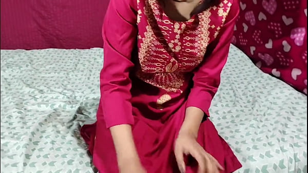 Desi Cewek India Ngocok Kontol Kakak Tiri Sambil Dengerin Hindi Hot