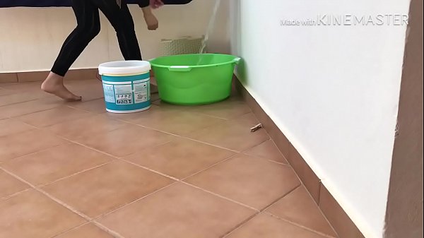 Buka Hijab, Pantat Gede, Kaki Mulus, Siap Dimainin.