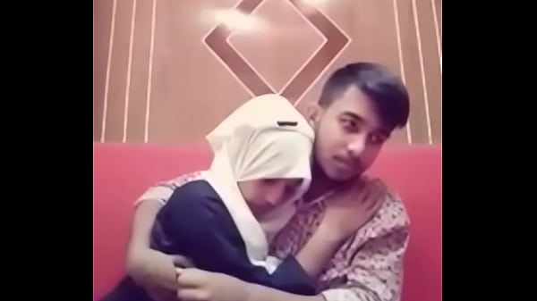 Desi Cewek Cowok Ciuman Basah Di Kamar Hotel