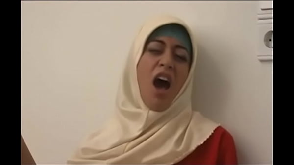 1101689 Cewek Arab Hijab, Siap Digoyang Bikin Makin Erang