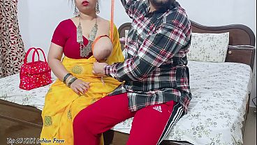Penjahit Ngewe Cewek India Seksi Di Tokonya. Video Hindi Hot.