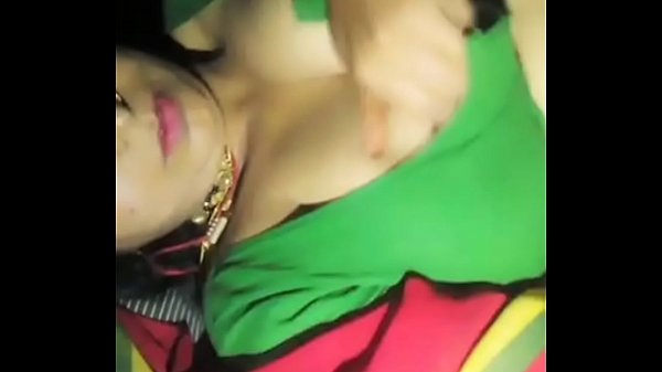 Desi Aunty Pamer Susu Gede, Bikin Liur Meleleh
