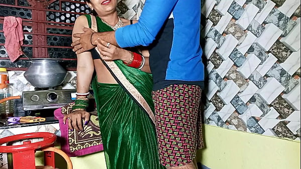 Kitchen Mein Kaam Kar Rahi Bhabhiji Ko Jab Ghar Mein Koi Nahi Tha Toh Chod Diya! Real Hindi Awaaz Mein