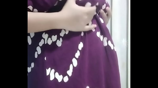 Bu Guru Hijab Pamer Memek Basah Siap Digenjot