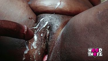 Dua Kontol Besar Lagi Ngehajar Pantat Tebal Gemoy Ibu Tiri Afrika