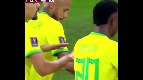 Brasil Lagi Ngejilat Memek Korea Live!! Neymar Sama Geng-nya Pesta Pora Sambil Ngenyang!