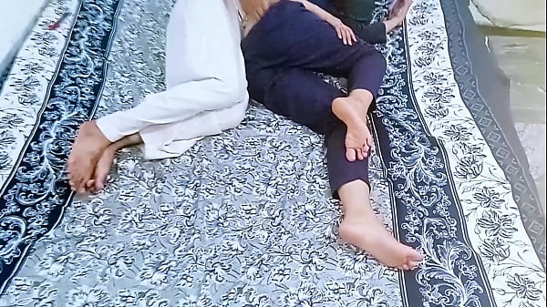 Desi Lugu Cewek Malu-malu Ngerasain Pertama Kali, Video Desi Kampung Pertama Kali Ngewe
