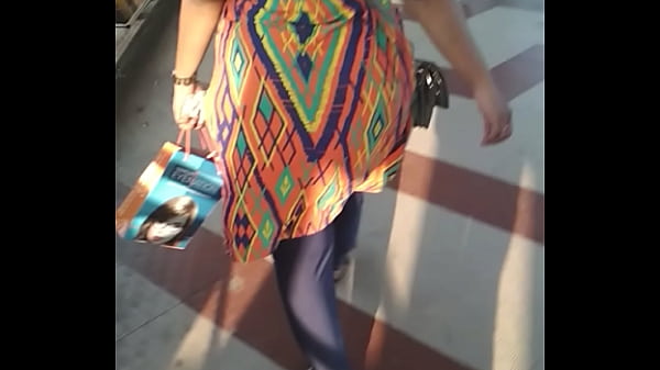 Bokep Gede Montok Pantat Tante India Jalan-jalan