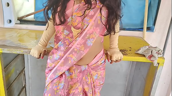 কামওয়ালী বাই আর মকান মালিকের দেশি সেক্সের গরম কাহিনী