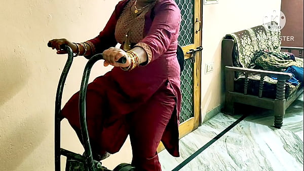 Cewek India Desi Bhabhi Ngewe Sama Bocah Gym, Bikin Makin Greget