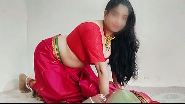 Hot Indian Bhabhi Dengan Payudara Besar Di Sari Merah, Ngocok Memek Sambil Desahan Seru