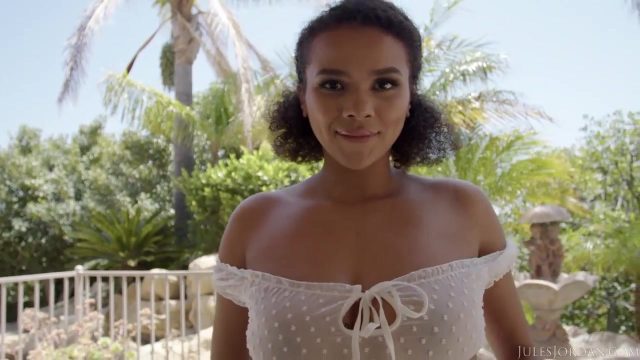 Alina Ali Merengek Minta Kontol Lagi, Nafsu Bejat Nggak Ada Habisnya.