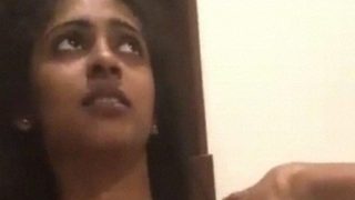 Cewek India Bikin Video Bokep Pacarnya Telanjang, Bocor Di Internet