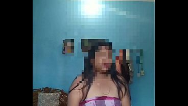 Nonton Video Ibu Tiri Desi India Genit Main Mata, Bikin Makin Pengen.