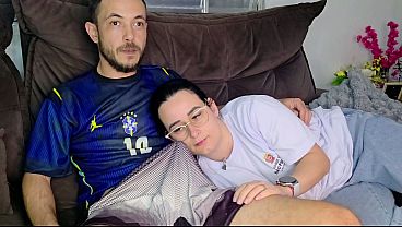 Kakak Tiri Digoda Adik Tiri Sambil Nonton Bola Brasil, Bikin Suasana Panas Dan Basah.
