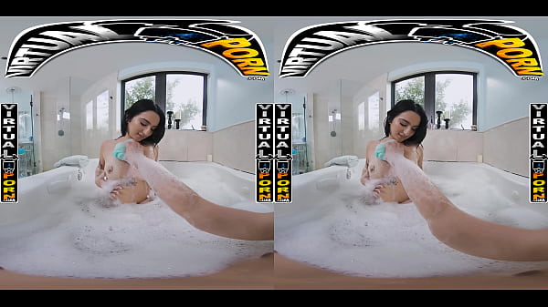 Virtual Porn – Kiana Kumani Mandi Basah Kencang, Berubah Jadi Aksi Ngentot Ngebut Bareng Kakak Tiri