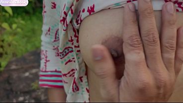 Desi Gadis Desa India, Goyang-goyang Di Hutan, Video Ngentot Seru